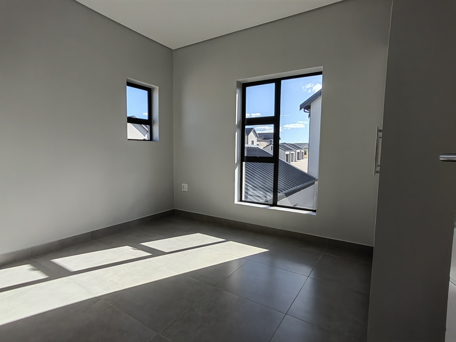 2 Bedroom Property for Sale in Hartland Lifestyle Estate Western Cape